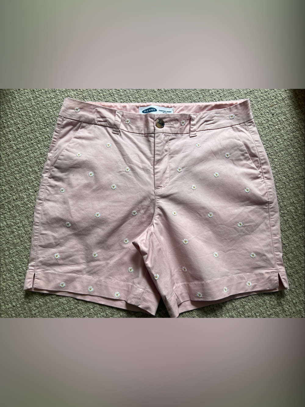 Old Navy Pink Daisy Embroidered Women's Shorts